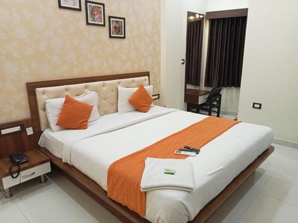 Hotel Sun Palace Udaipur Eksteriør bilde